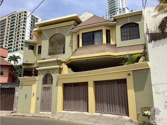 Se Vende Casa de Alta Gama en Lomas de Mayab