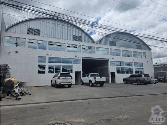 Bodegas disponibles para Venta y Renta Complejo Empresarial
