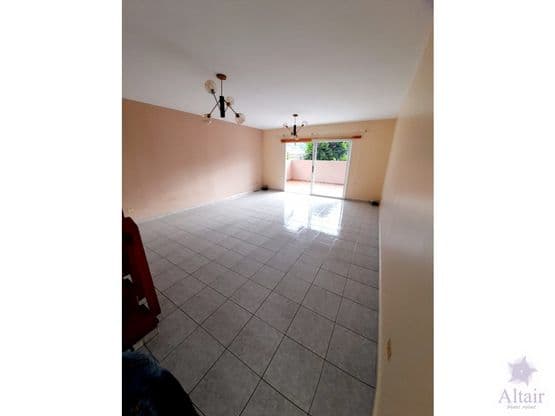 Se renta casa en Residencial Vista Hermosa, La Leona
